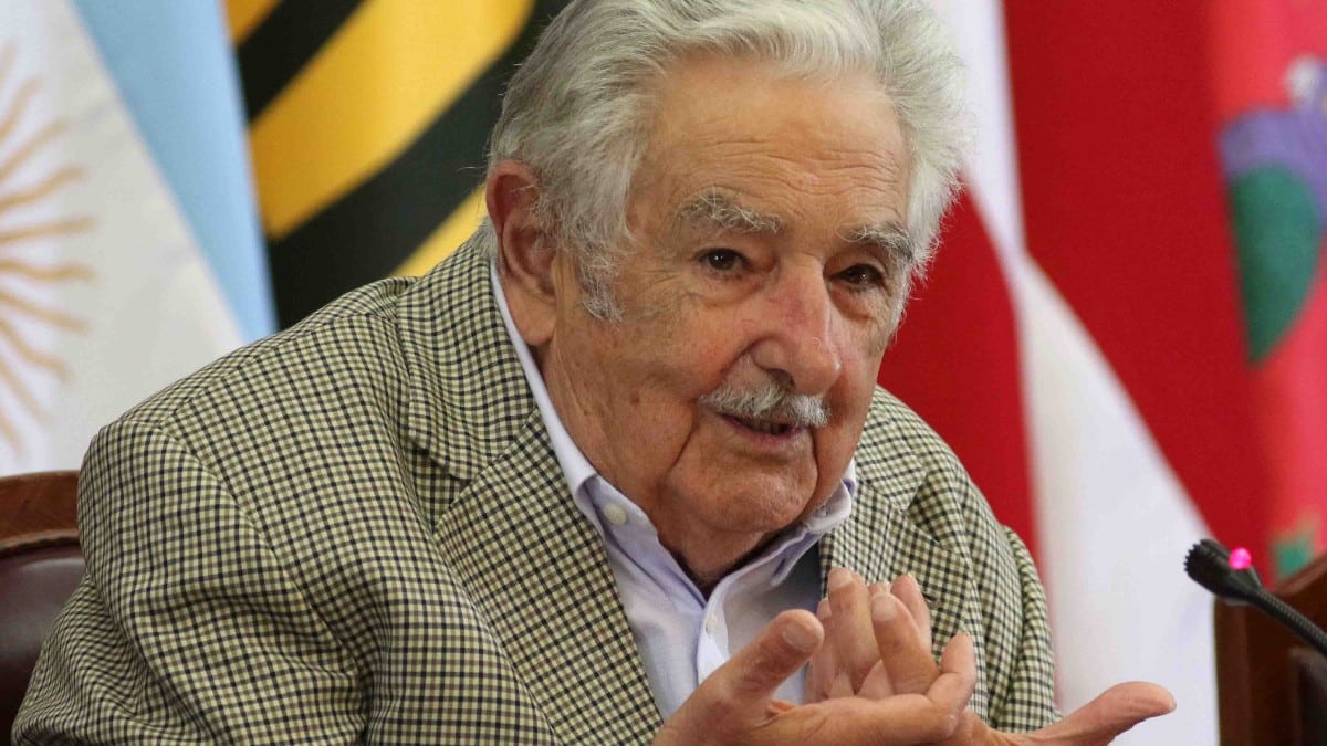 El expresidente uruguayo Mujica, fundador del Grupo de Puebla, da alas al separatismo al recibir a Aragonès