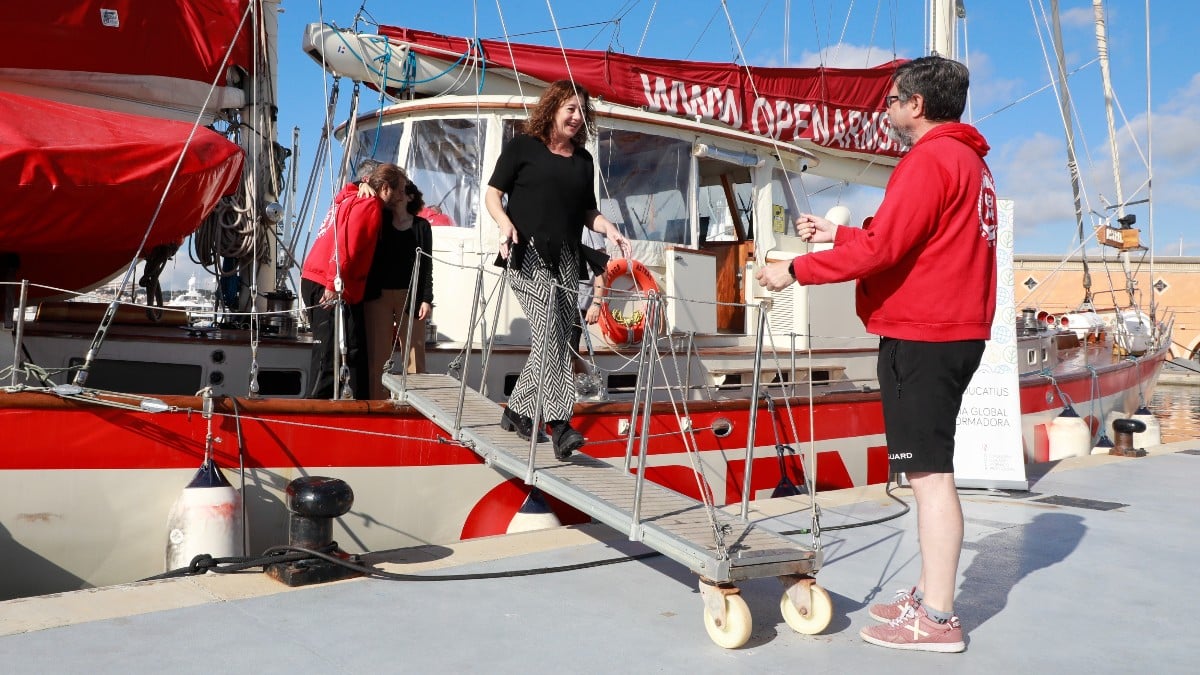 El Gobierno de Armengol lleva un barco de Open Arms a Baleares para «acercar» su actividad a los estudiantes