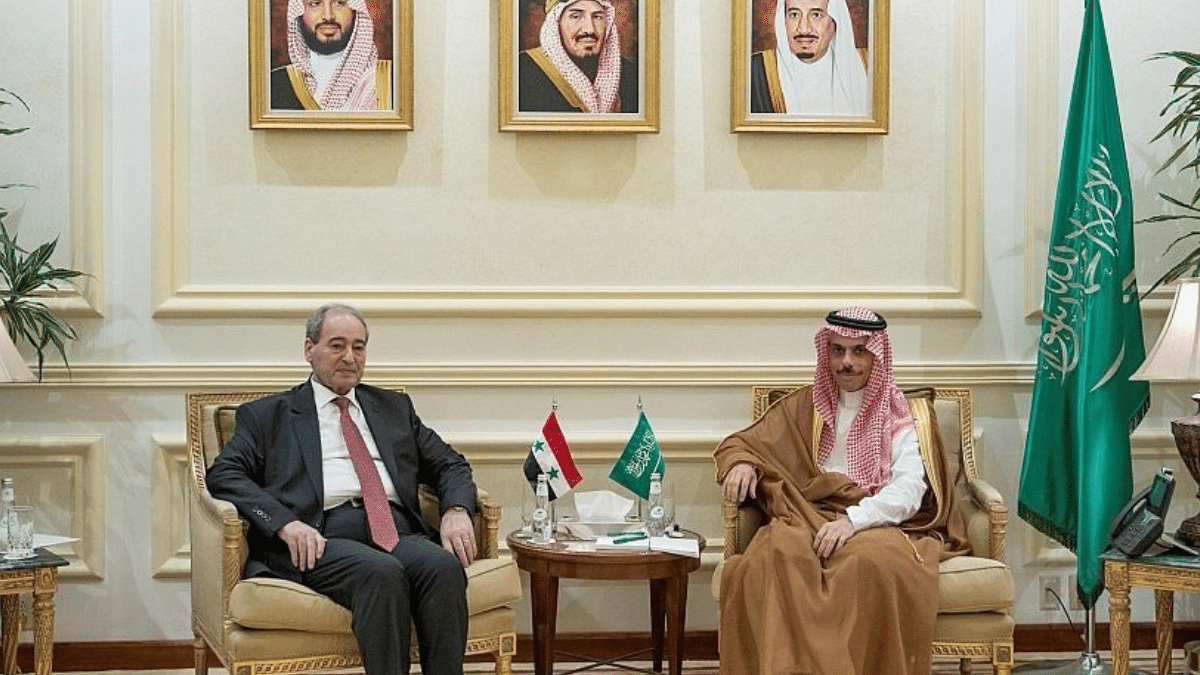 Arabia Saudí y Siria retoman sus relaciones: inician los trámites para reanudar los servicios consulares y los vuelos