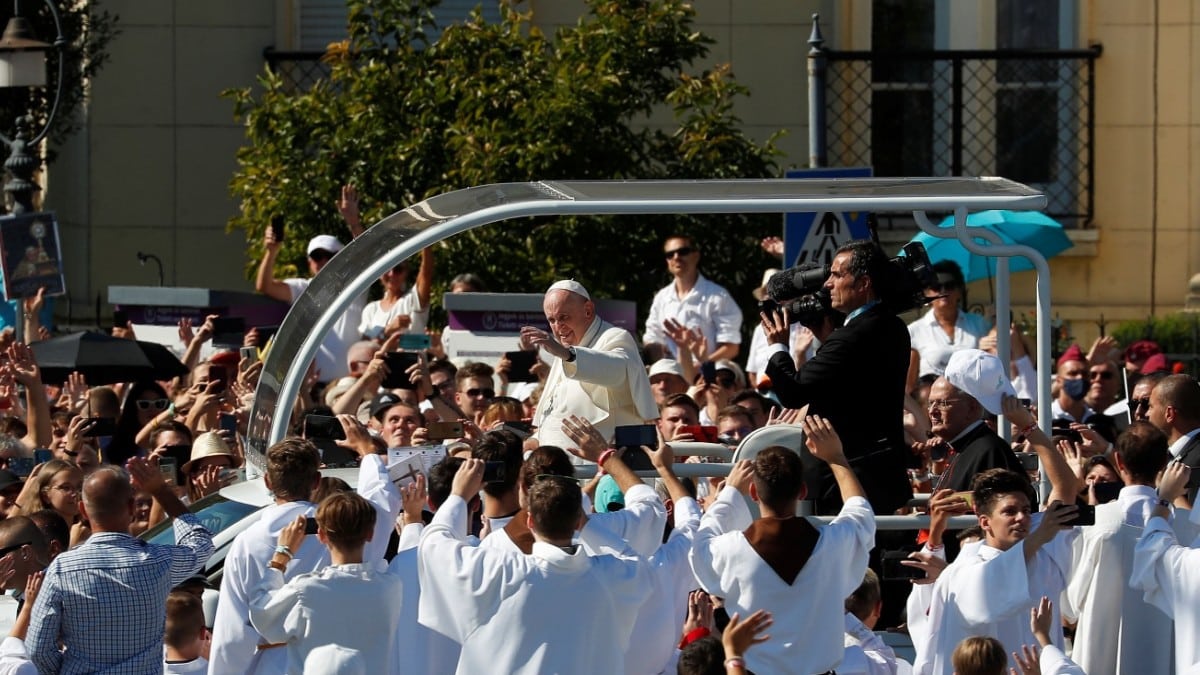 El Papa visita un centro en Budapest que acoge a niños con discapacidad