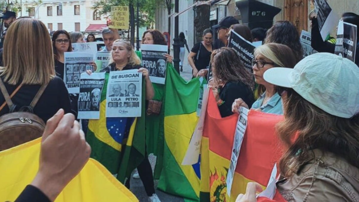 Foro Madrid acompaña a los iberoamericanos que protestan contra la presencia de Lula en España