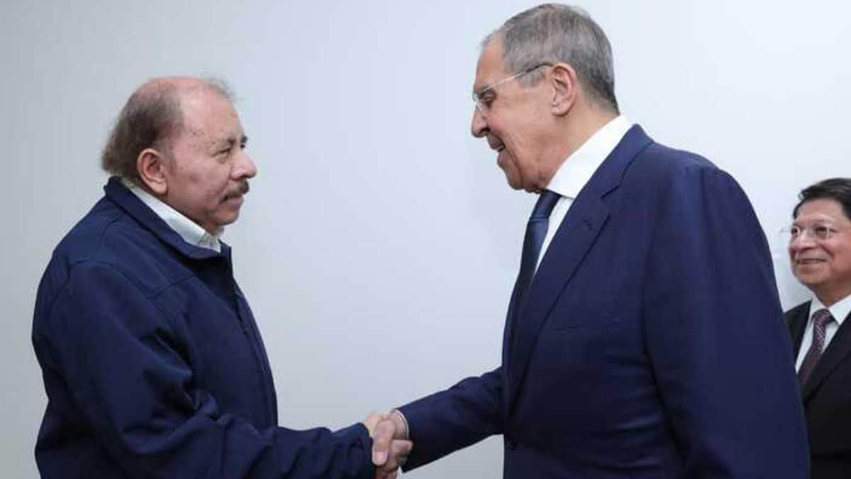 El ministro de Exteriores ruso se reúne en Nicaragua con el dictador Daniel Ortega