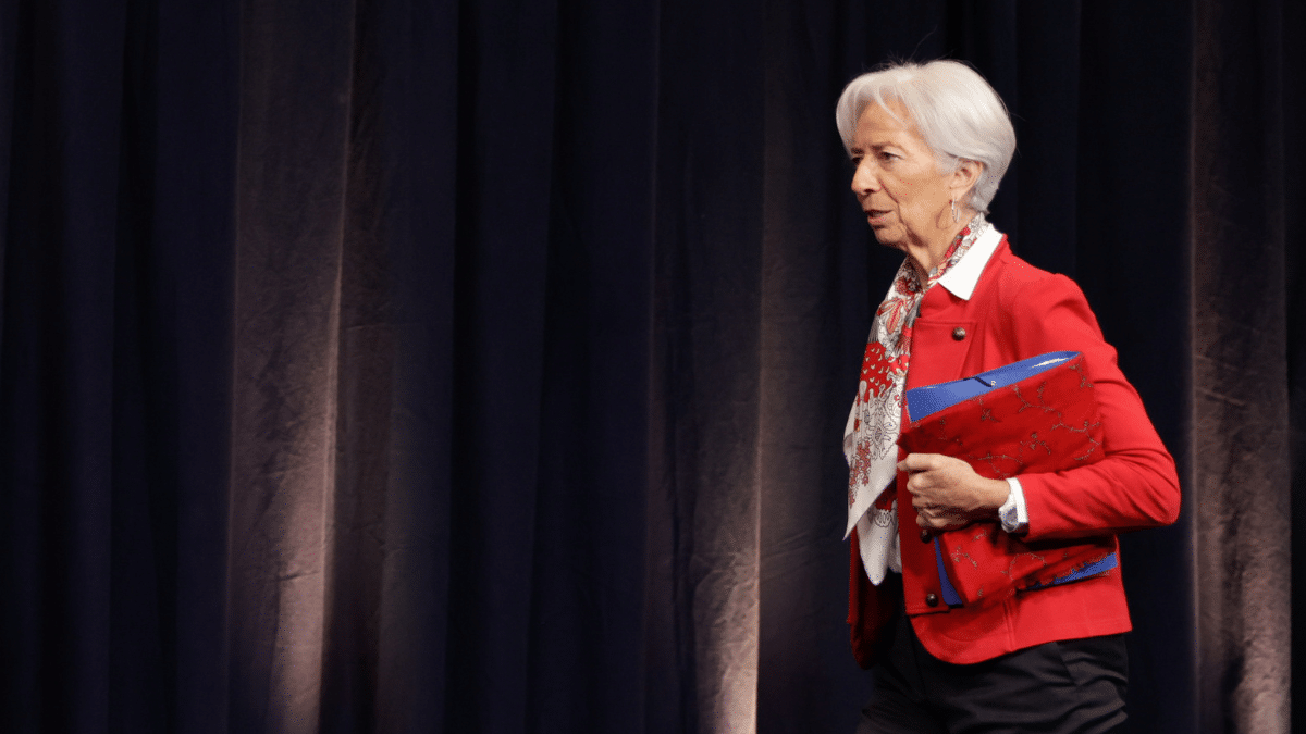 Lagarde asegura que el BCE no se está planteando pausar el actual ciclo de subidas de tipos