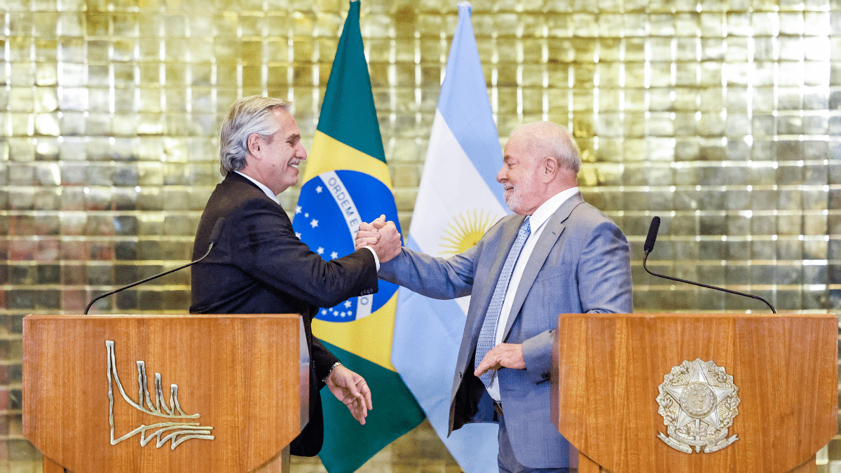 Lula convoca a los presidentes sudamericanos a una cumbre el 30 de mayo en Brasilia