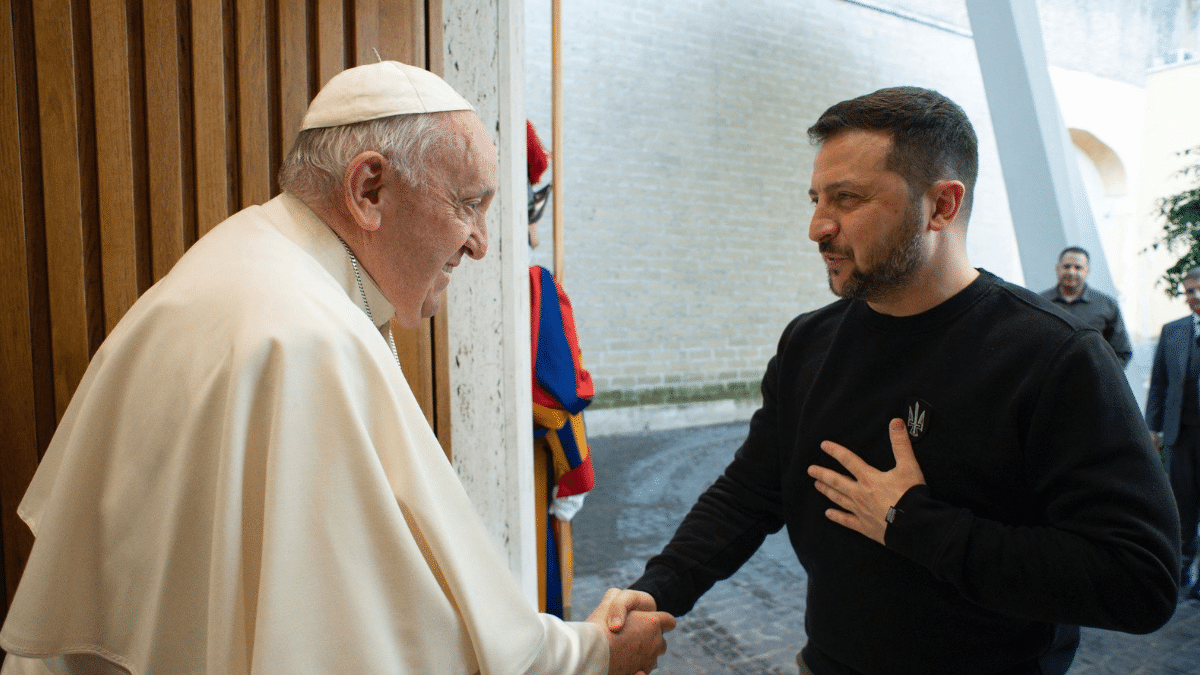 El Papa Francisco recibe a Zelenski en el Vaticano