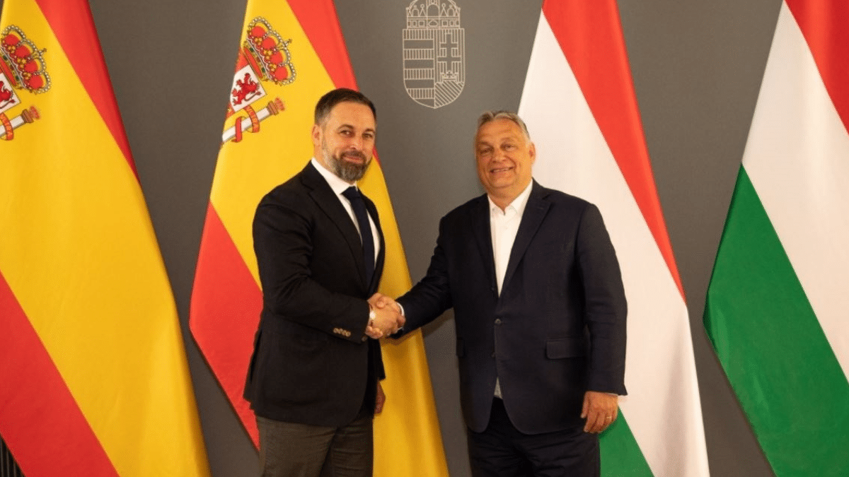 Orbán felicita a VOX por sus resultados en las elecciones: «¡Vamos, Santiago! ¡Vamos, Vox!»