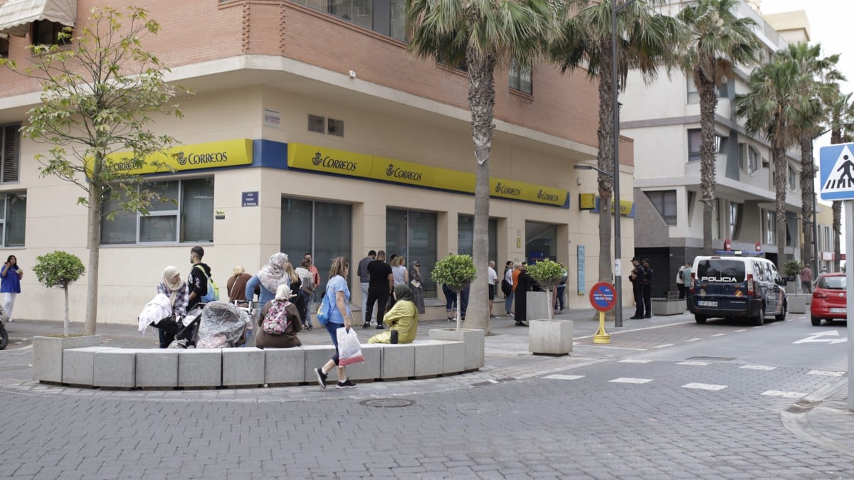 La Policía registra el Ayuntamiento de Melilla por la compra de votos por correo en el 28M
