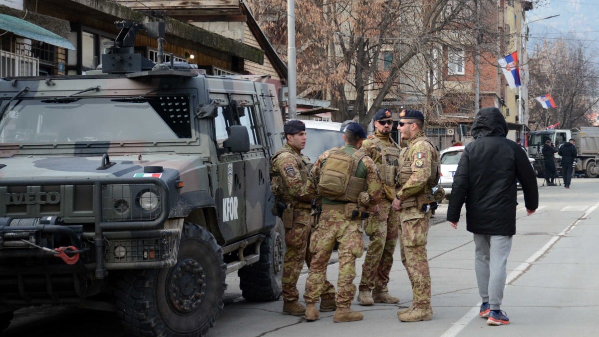 Enfrentamientos entre serbios y tropas de la OTAN dejan varios heridos en Kosovo