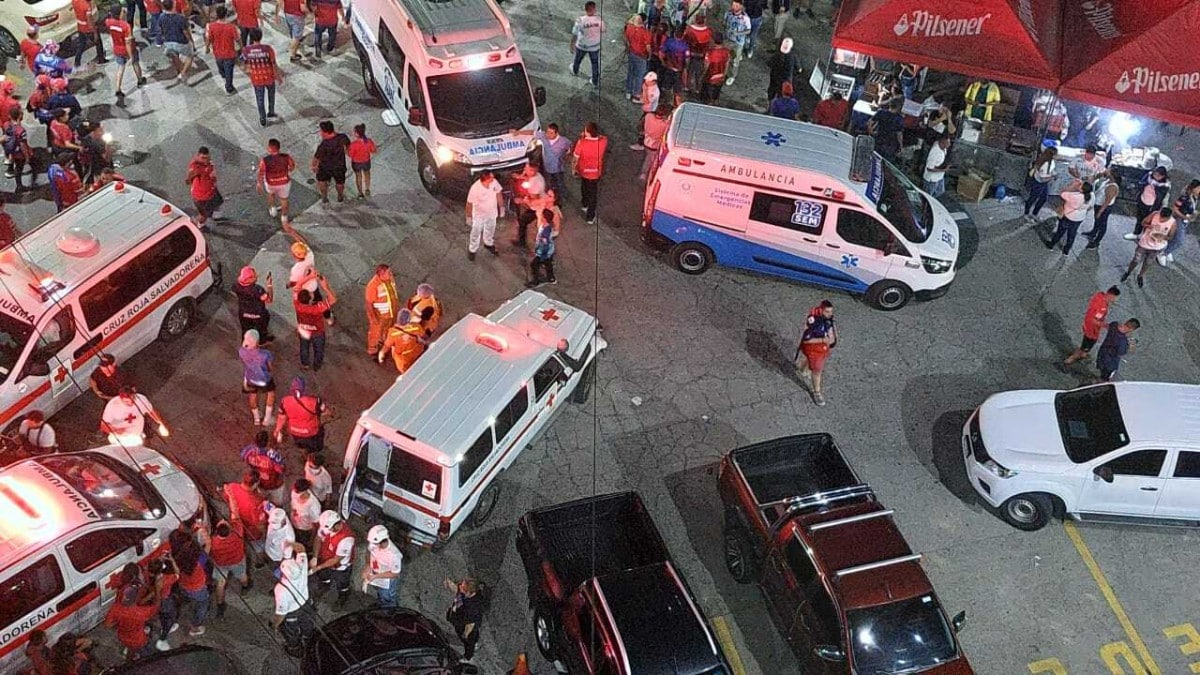 Tragedia en El Salvador: una estampida deja al menos 12 muertos en el estadio Custcatlán