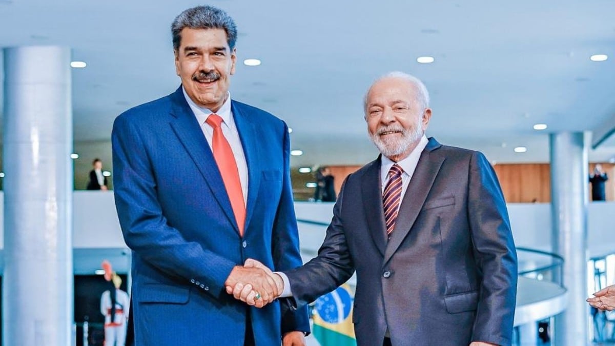 Lula abraza a Maduro y relativiza los crímenes cometidos por el chavismo