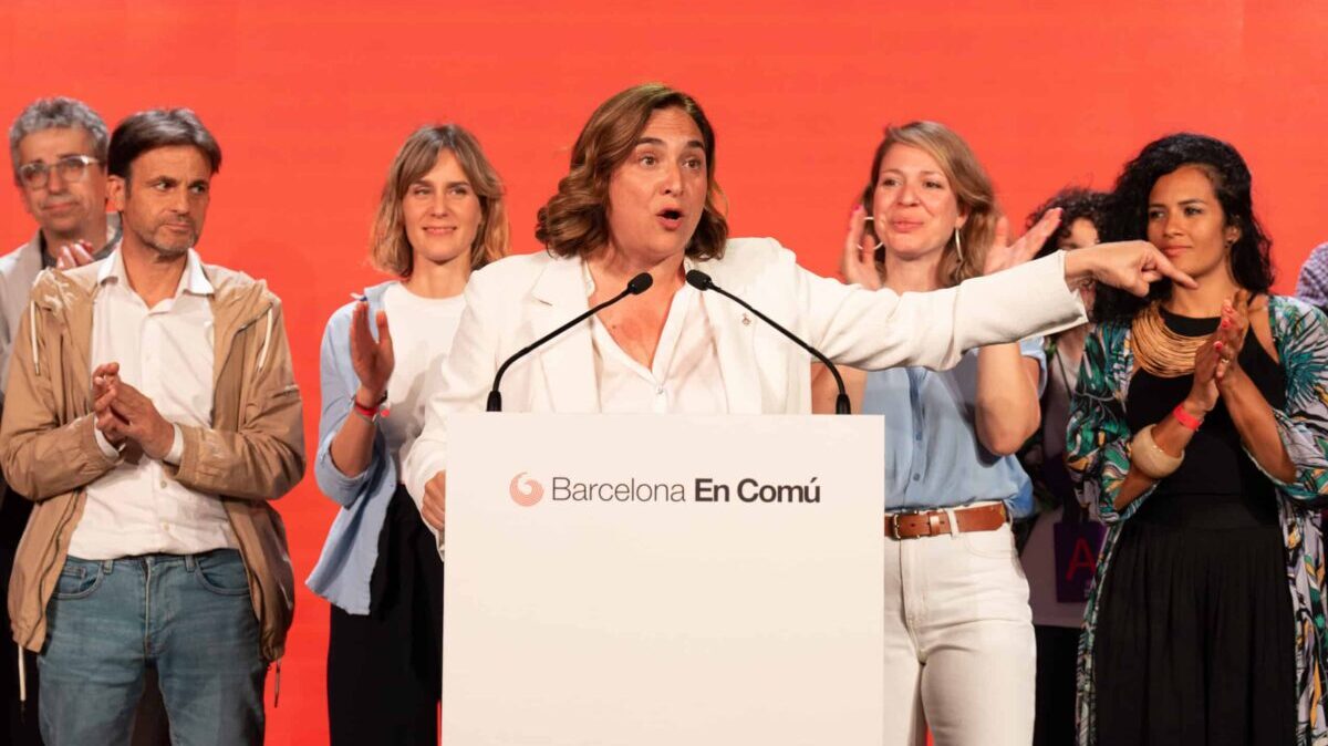 Colau, a la desesperada: propone compartir la alcaldía de Barcelona con Maragall y Collboni