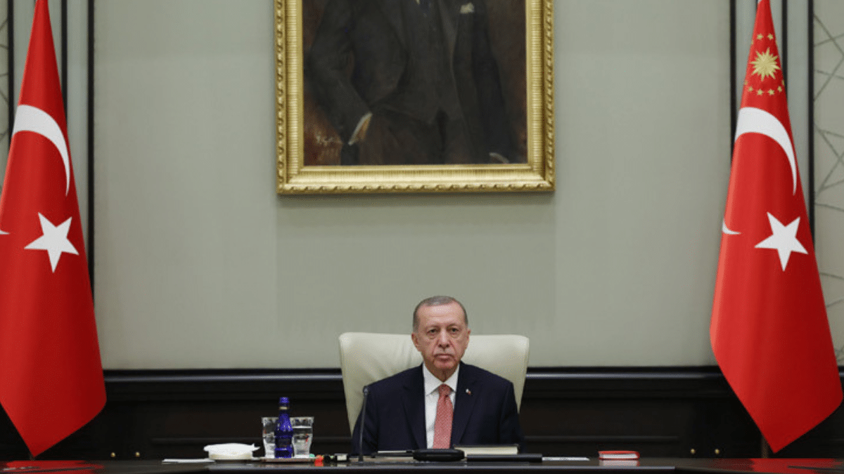 Erdogan promete aprobar una nueva Constitución «civil» en Turquía tras su victoria en las elecciones