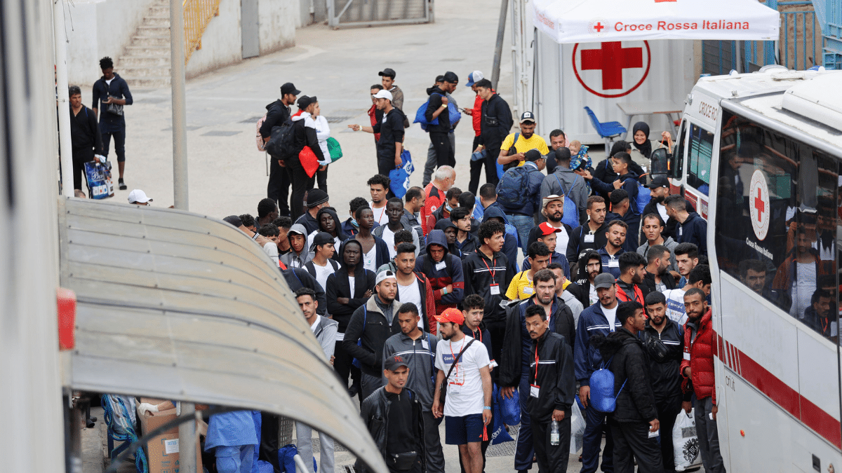 Más de 1.100 inmigrantes llegan a Lampedusa en poco más de 24 horas