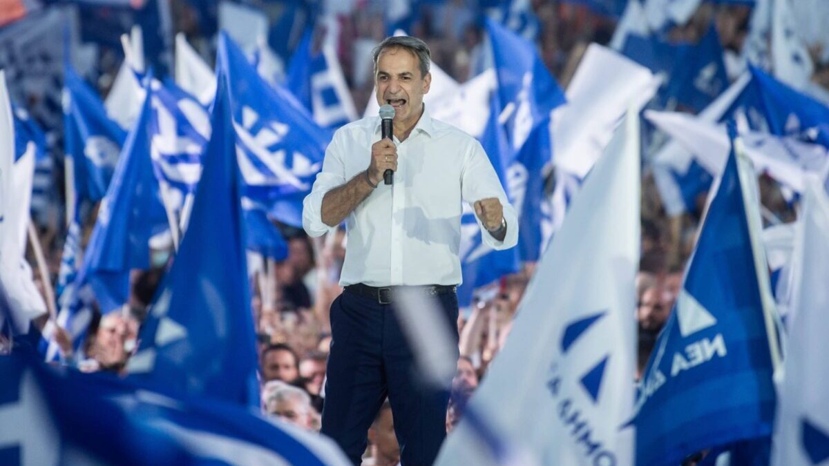 Nueva Democracia logra la mayoría absoluta en un giro a la derecha de la política griega