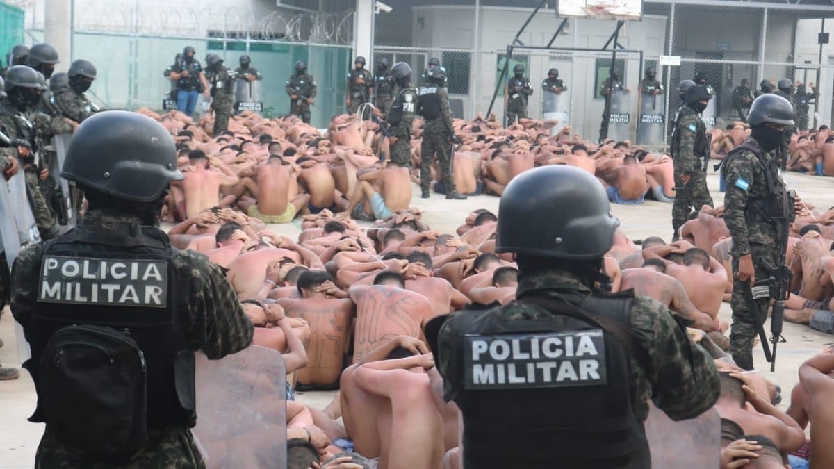 Honduras despliega a 2.000 militares en operativos dentro de las cárceles