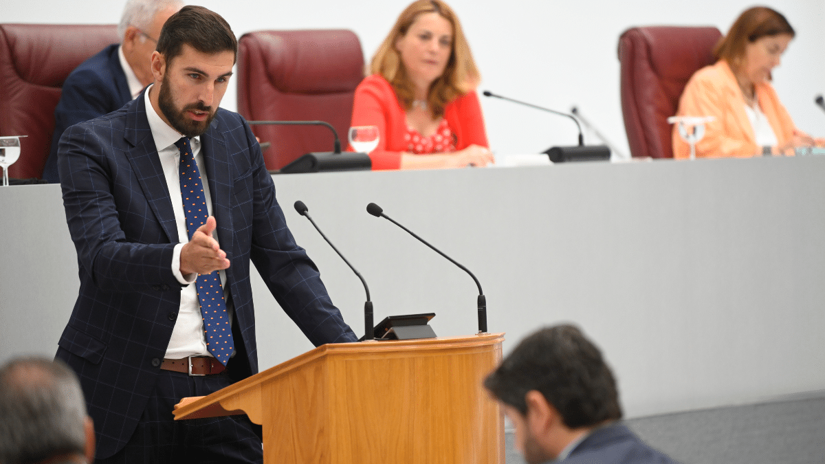 Antelo (VOX) será vicepresidente del Gobierno de Murcia y consejero de Seguridad, Interior y Emergencias