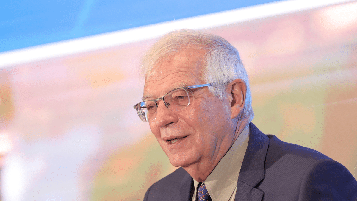 Comienza la Cumbre UE-CELAC con un Borrell reprobado por el Europarlamento por complicidad con la dictadura cubana