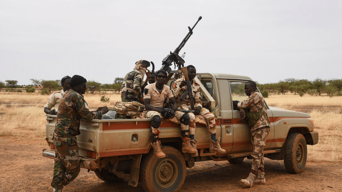 El Senado nigeriano rechaza el despliegue de militares en Níger para combatir contra los militares sublevados