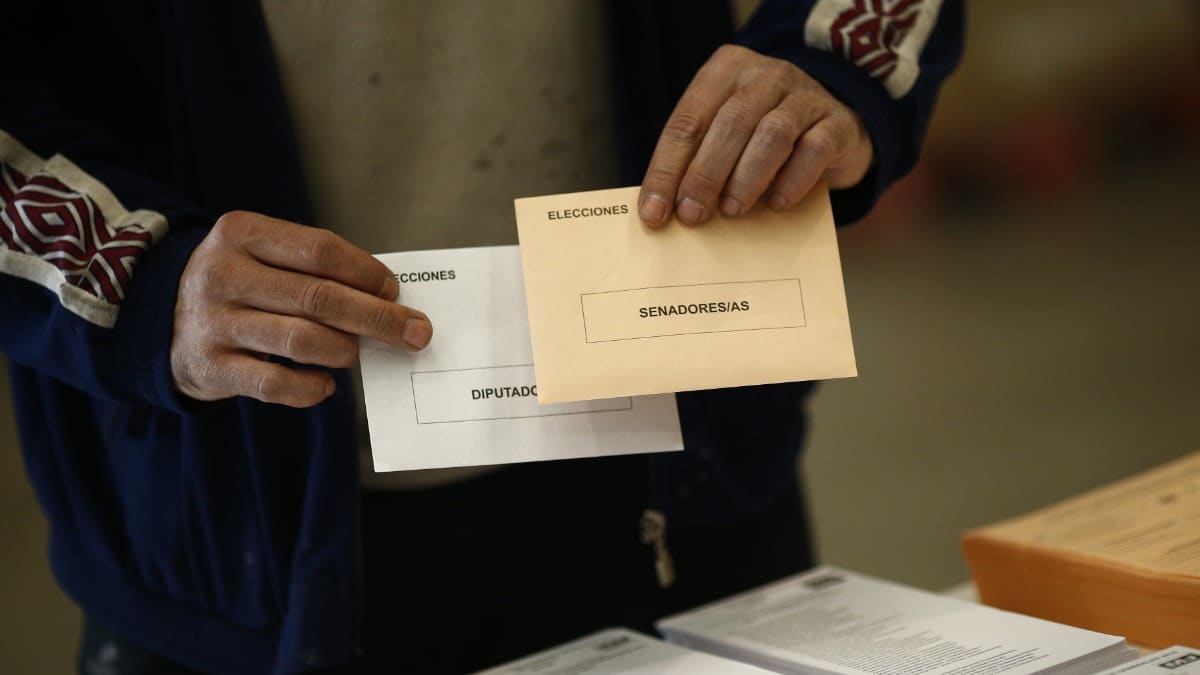 Papeletas electorales. Europa Press