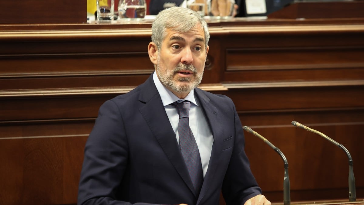 Fernando Clavijo (CC) toma posesión como nuevo presidente del Gobierno de Canarias