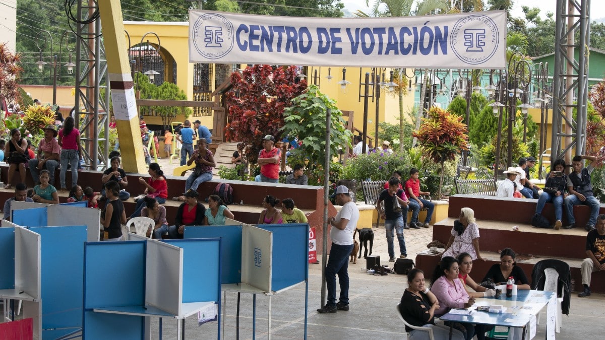 Los candidatos a la presidencia de Guatemala piden la oficialización de los resultados electorales lo antes posible