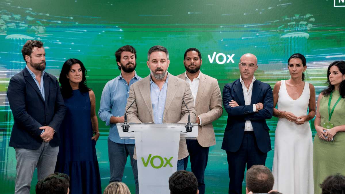 VOX apoyará una alternativa «que evite que el futuro de España esté en manos de sus enemigos»