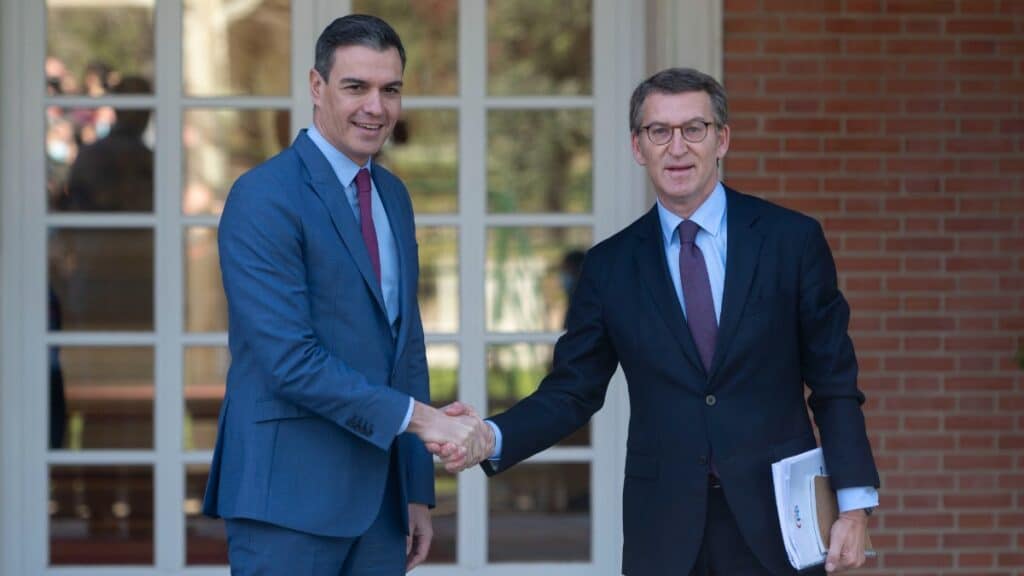 Pedro Sánchez y Alberto Núñez Feijoo. Europa Press