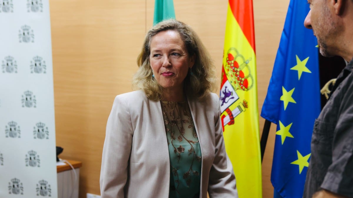 Calviño rechaza la propuesta de Coalición Canaria y reitera que la presidencia del Congreso debe estar en manos del PSOE