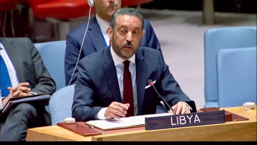 El representante de Libia ante las Naciones Unidas, Taher al-Sunni, hablando ante el Consejo de Seguridad este martes. Twitter: @TaherSonni