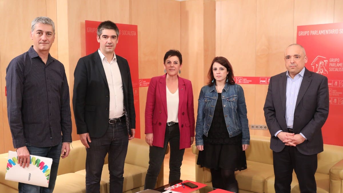 La colaboración de Bildu allana al PSOE el camino para controlar la Mesa del Congreso