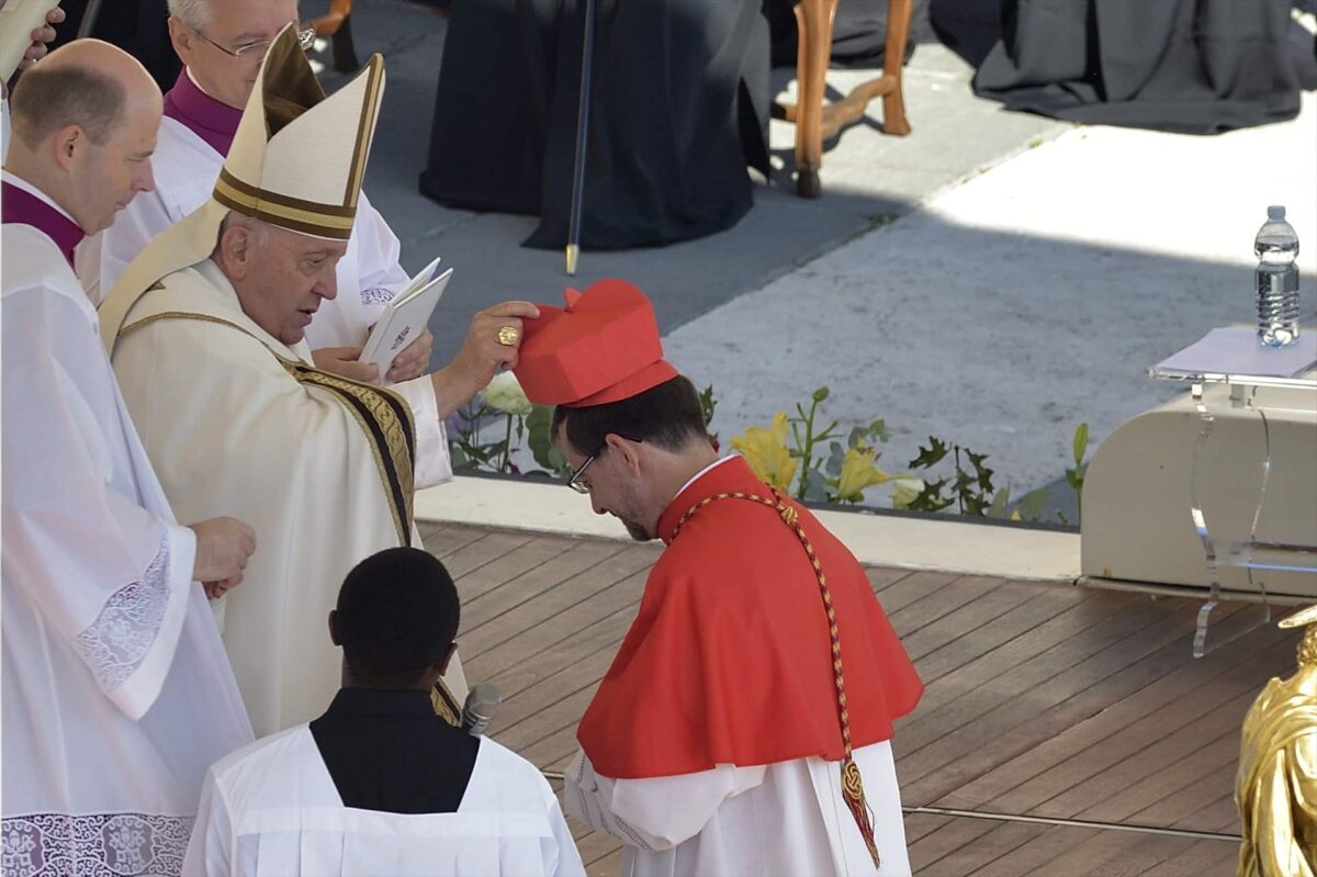 El Papa Francisco crea 21 nuevos cardenales, entre ellos tres españoles