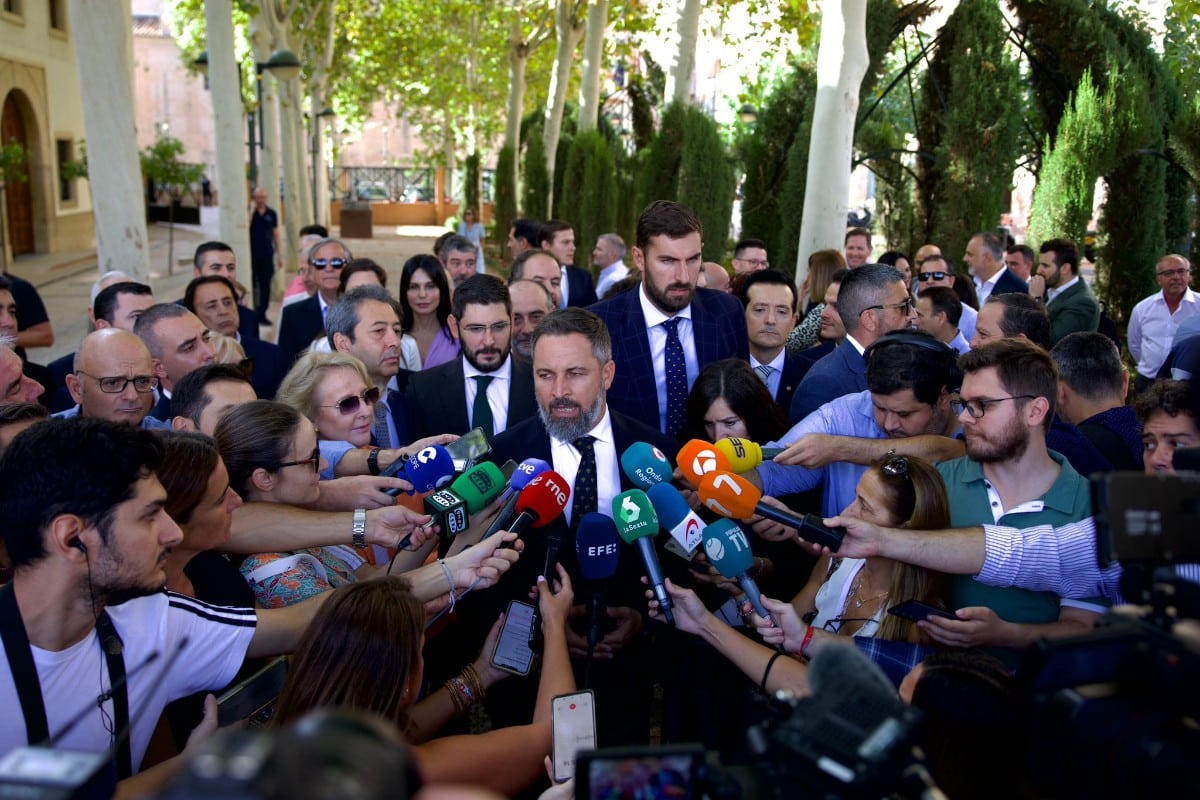 Abascal afirma que el Gobierno de coalición en Murcia será un «dique de contención frente a la deriva de la izquierda»
