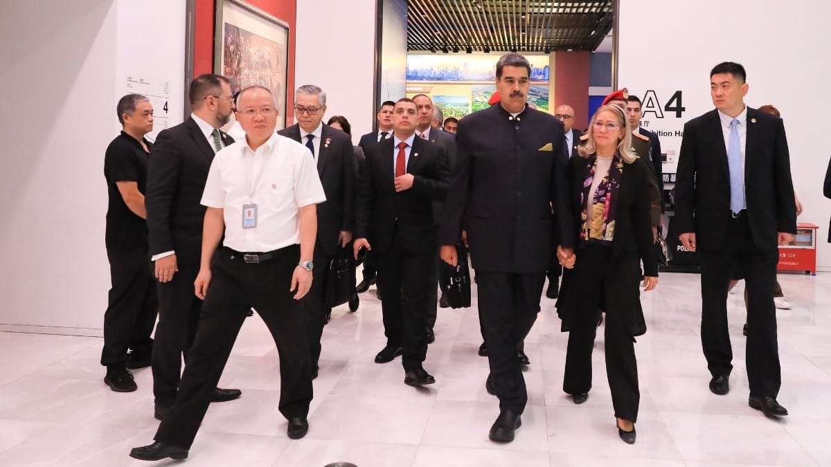 Maduro estrecha lazos con China y firma nuevos acuerdos económicos con el régimen de Xi Jinping