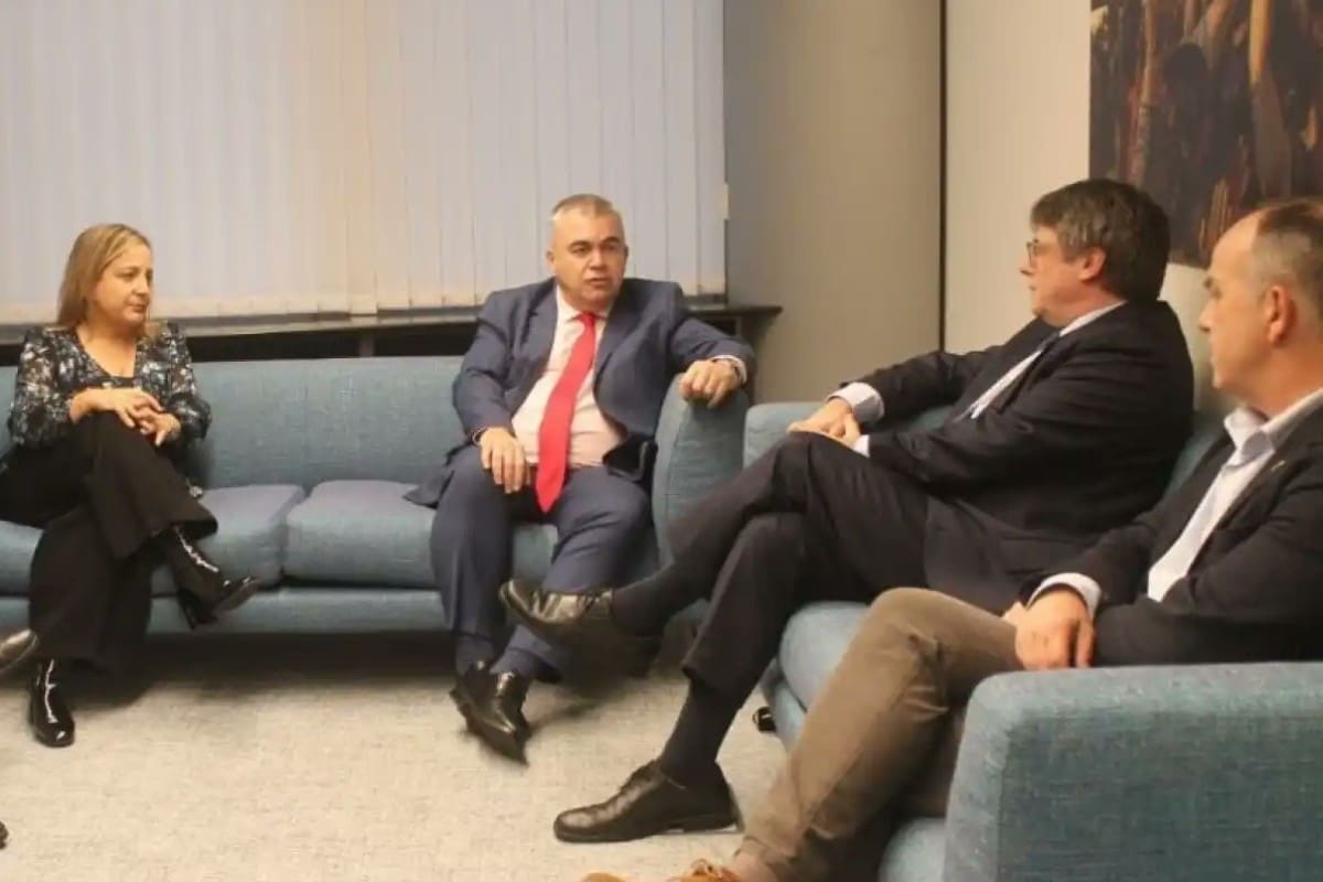 La reunión entre Santos Cerdán y Puigdemont se cierra sin acuerdo sobre la amnistía