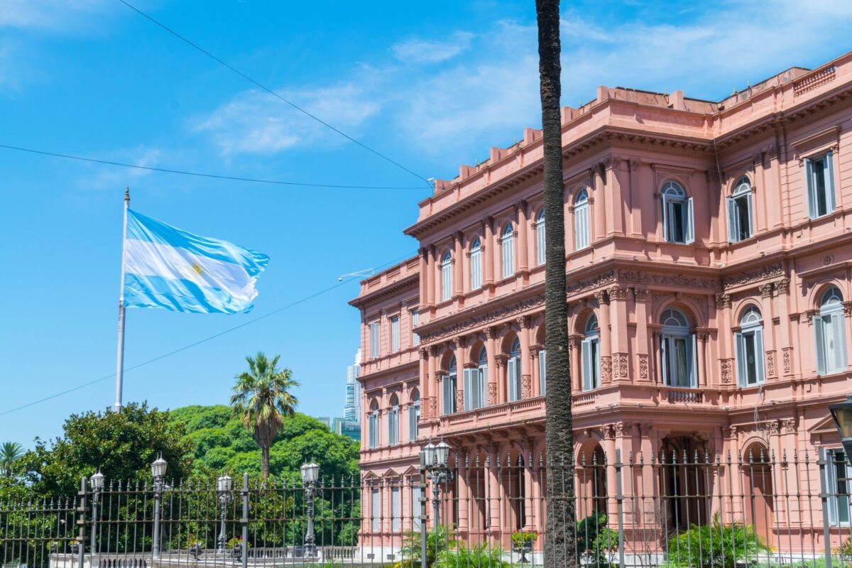 Crisis y renacimiento de una nación: la nueva Argentina de Milei