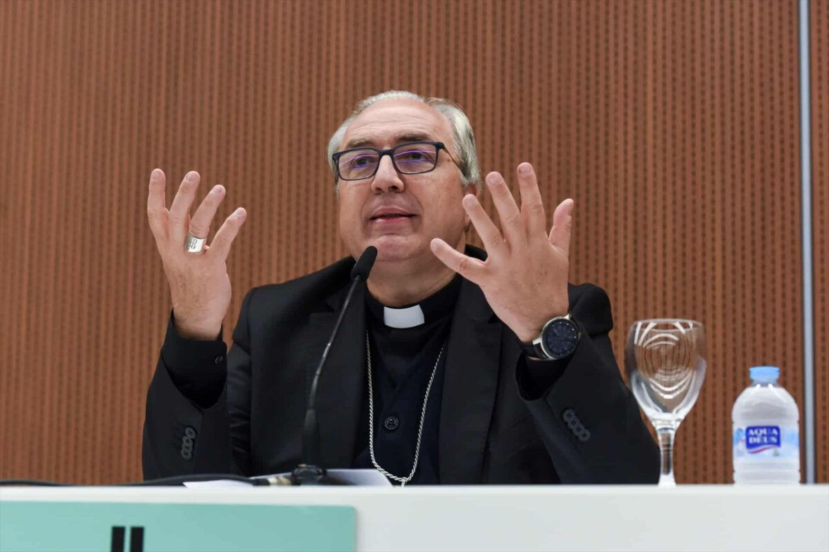Los obispos contribuirán al fondo de indemnizaciones a víctimas de abusos recomendado por Gabilondo