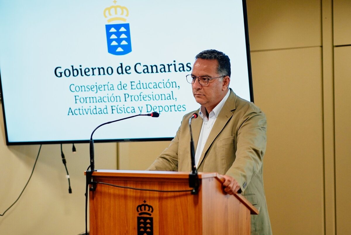 Canarias suspende las clases por «altas temperaturas» y alarga el puente del Pilar