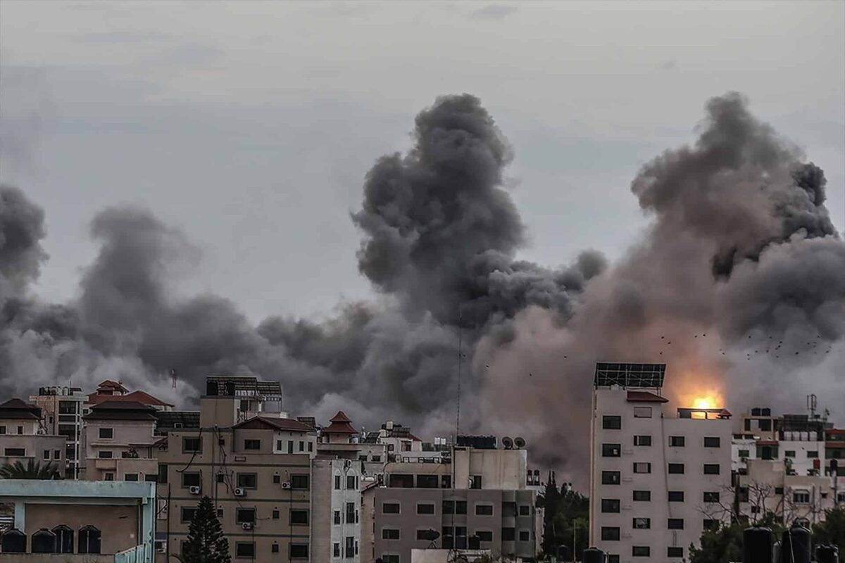 Israel responde con el «asedio completo» de Gaza a la amenaza de Hamás de matar civiles
