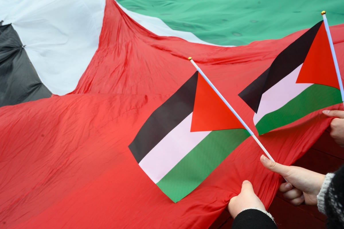 Pintan una bandera de Palestina en un monumento a las víctimas del nazismo en el suroeste de Alemania