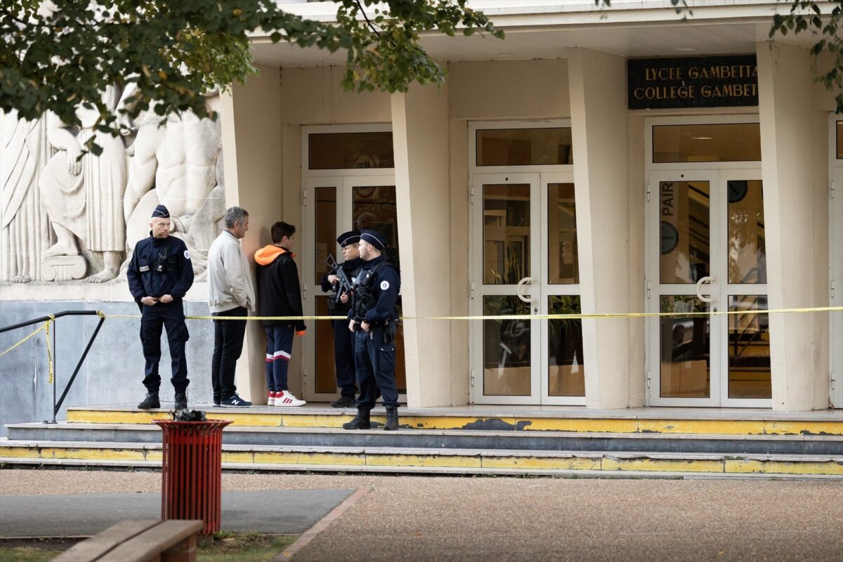 Evacuado por amenaza de bomba el instituto francés donde un profesor fue degollado la semana pasada