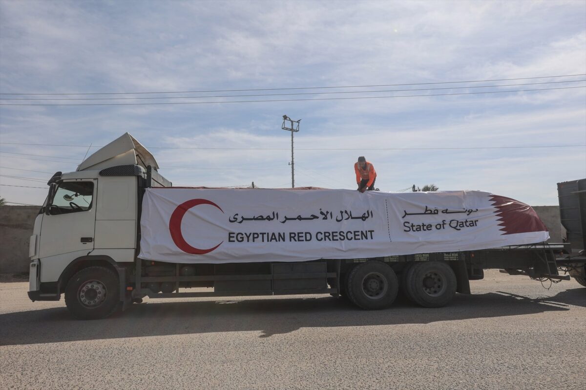Entran 17 nuevos camiones con ayuda humanitaria a la Franja de Gaza