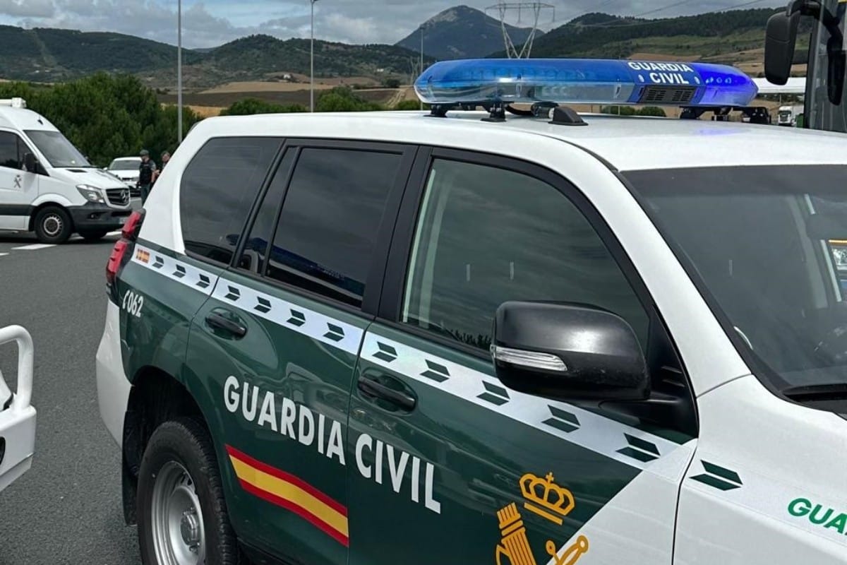 La Guardia Civil detiene a cinco menores de origen marroquí por violar a una niña de 15 años en Alicante