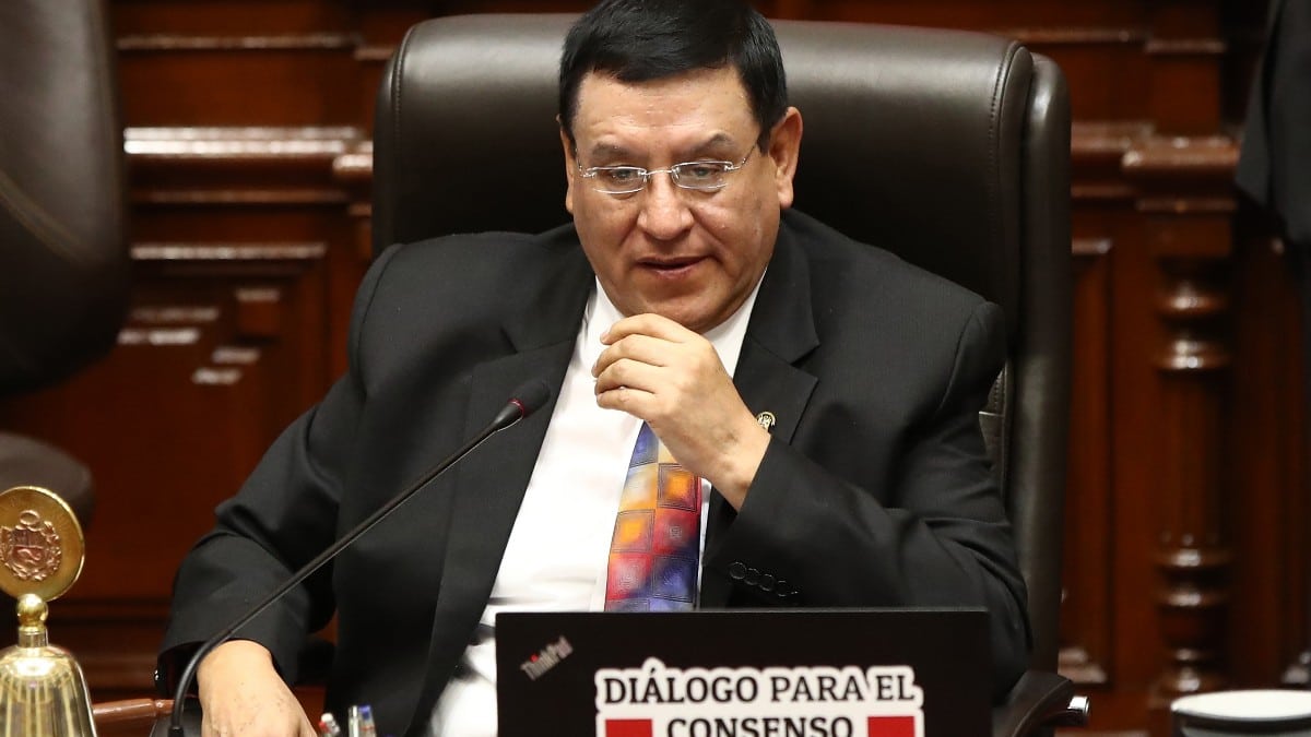 El presidente del Congreso de Perú será investigado por presunta corrupción