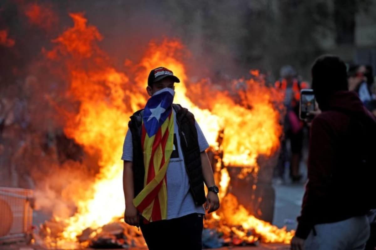 TVE llama «sucesos de Cataluña» al golpe y la violencia separatista en 2017