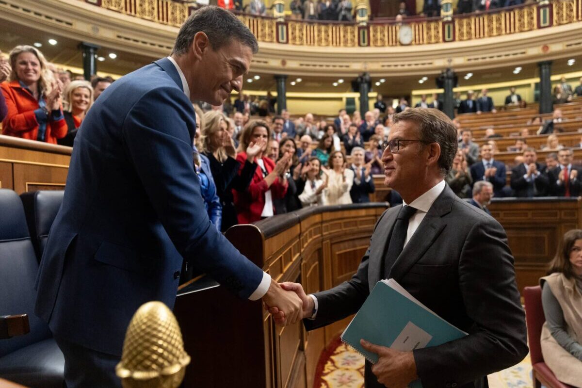 Sánchez, Feijoo y Díaz pactan el reparto de las presidencias de las comisiones: al menos 16 para los socialistas, una decena para el PP y seis para Sumar