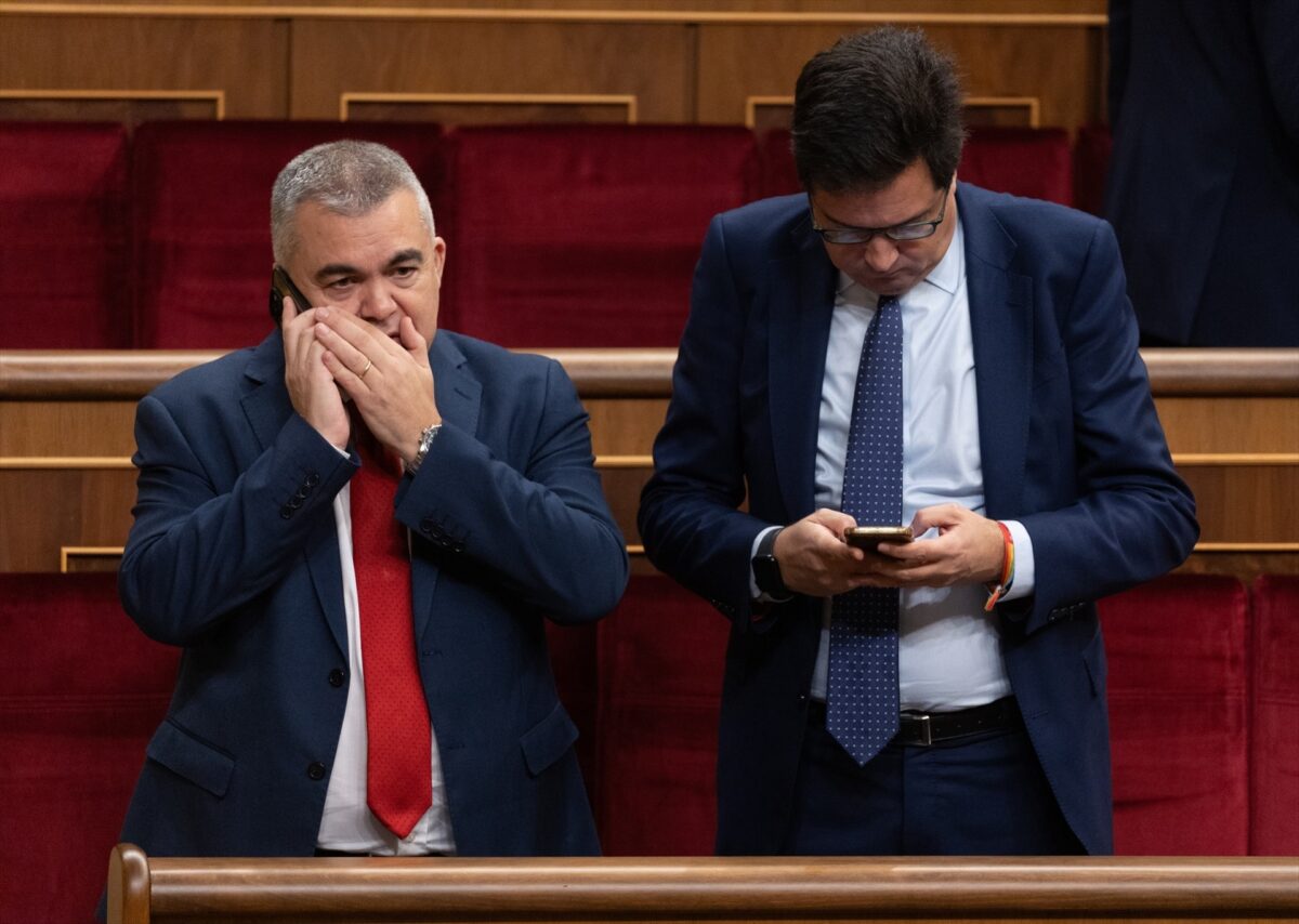 El número tres del PSOE, Santos Cerdán, vuelve a Bruselas para reunirse con Puigdemont
