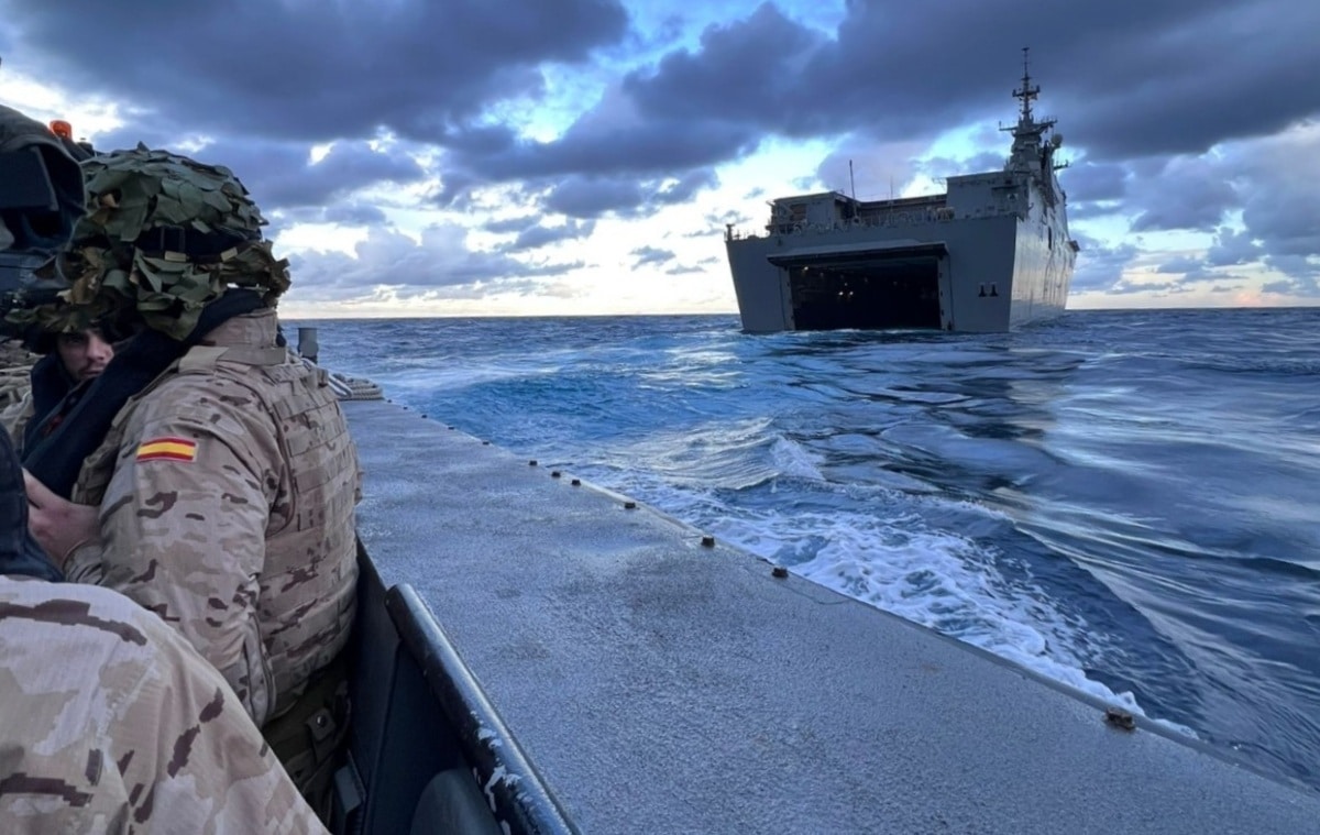 El Gobierno denuncia a la Royal Navy por «hostigamiento» a buques españoles