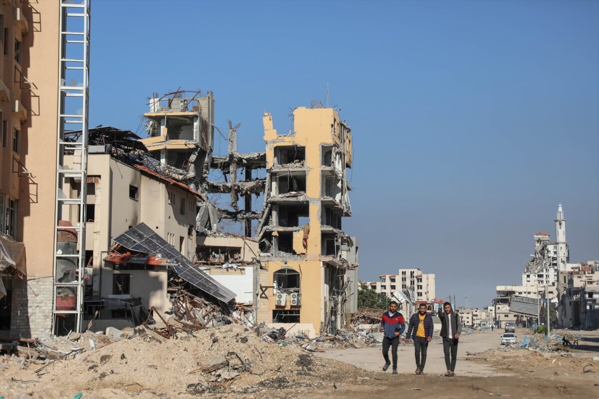 Israel y Hamás anuncian una extensión de la tregua en Gaza minutos antes de su final