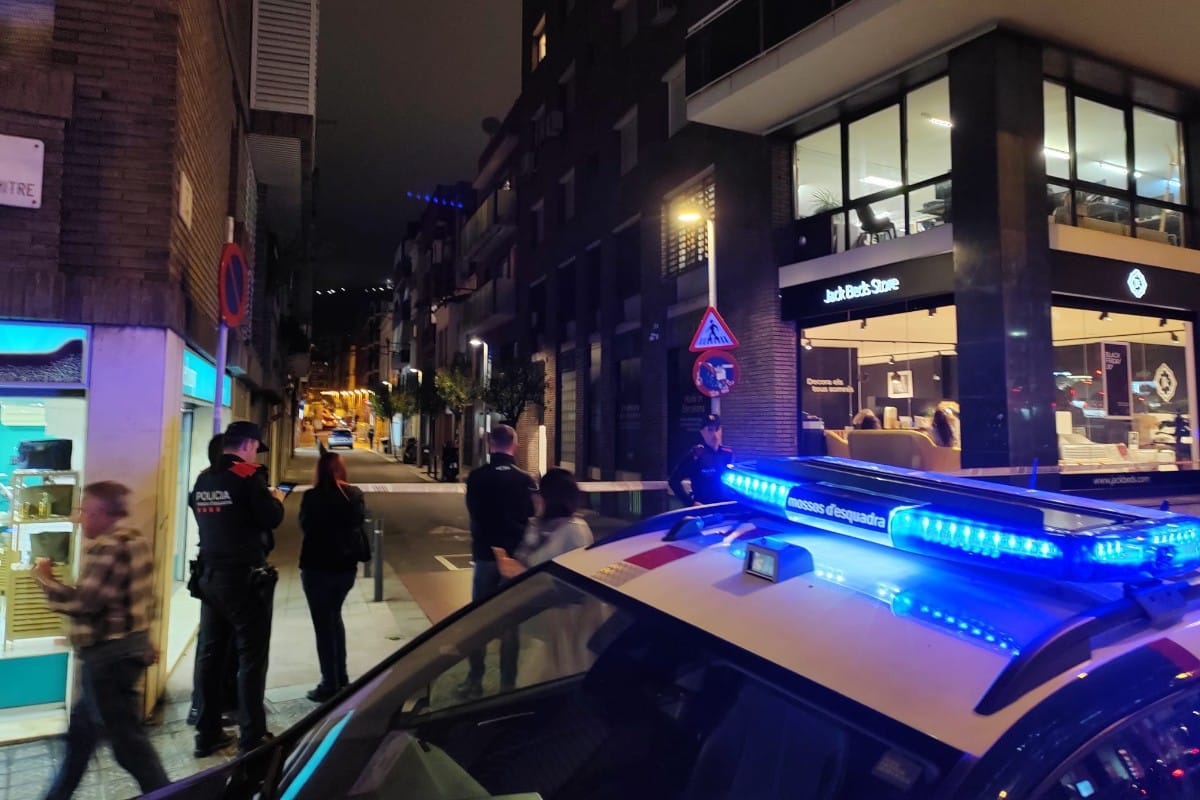 Desalojan la sede de VOX en Barcelona por una amenaza de bomba