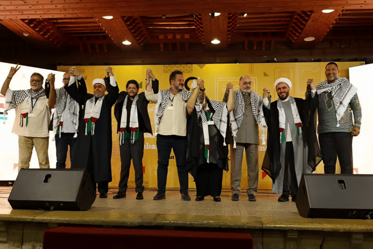 Bildu e IU invitan a terroristas palestinos a jornadas en favor de la libertad de Gaza